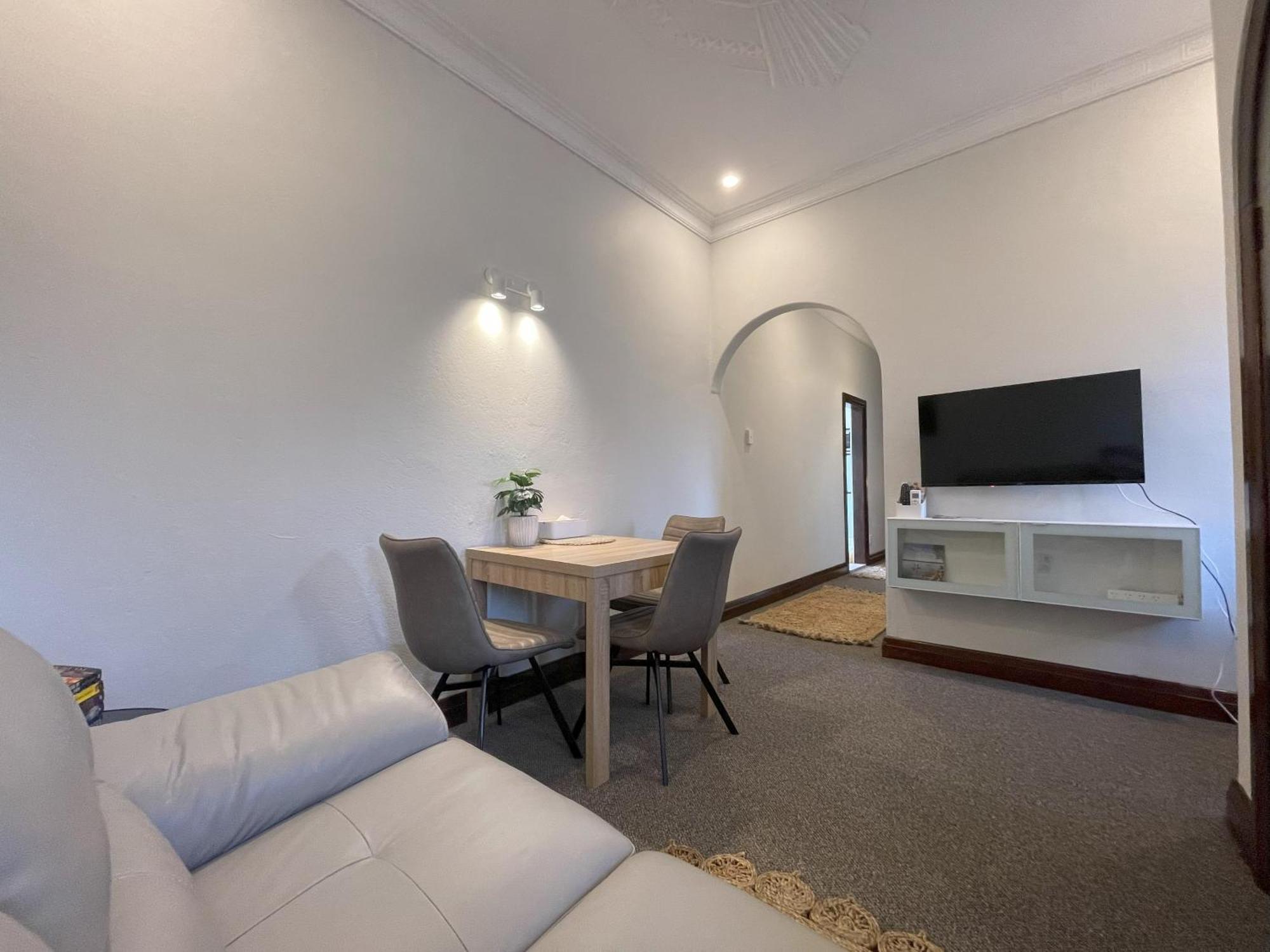 Globe Apartments Wagga Wagga Exterior photo