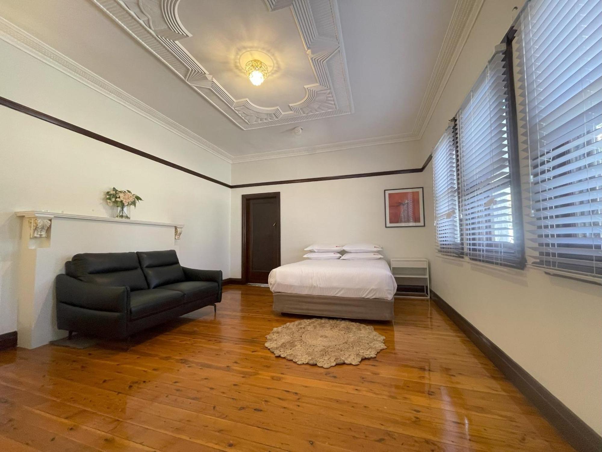 Globe Apartments Wagga Wagga Exterior photo