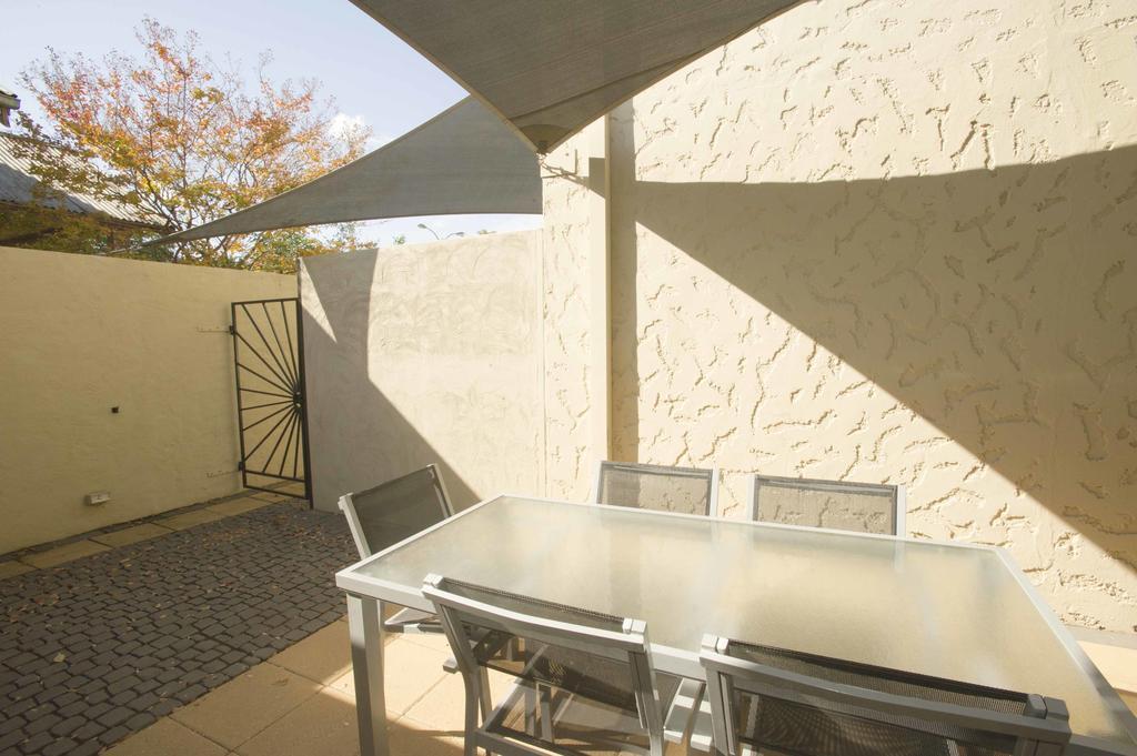 Globe Apartments Wagga Wagga Exterior photo